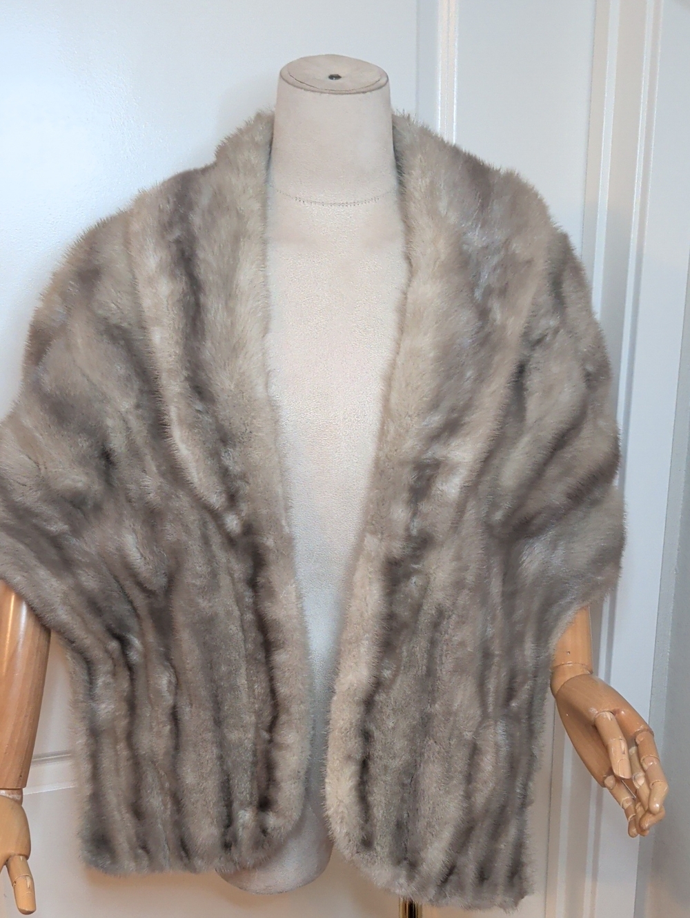 Vintage 60s Leppert Roos Grey Mink Stole Fur Wrap Elegant Formal MCM